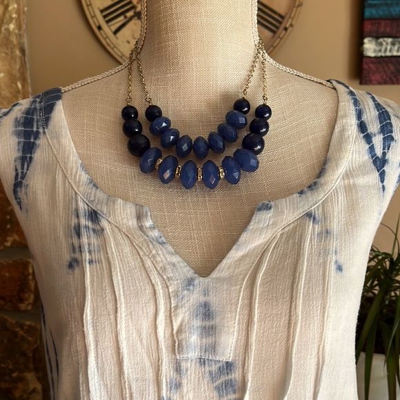 Sonoma Women’s Tie Dye Sleeveless V-neck Size XL Blue and White - Picture 2 of 13